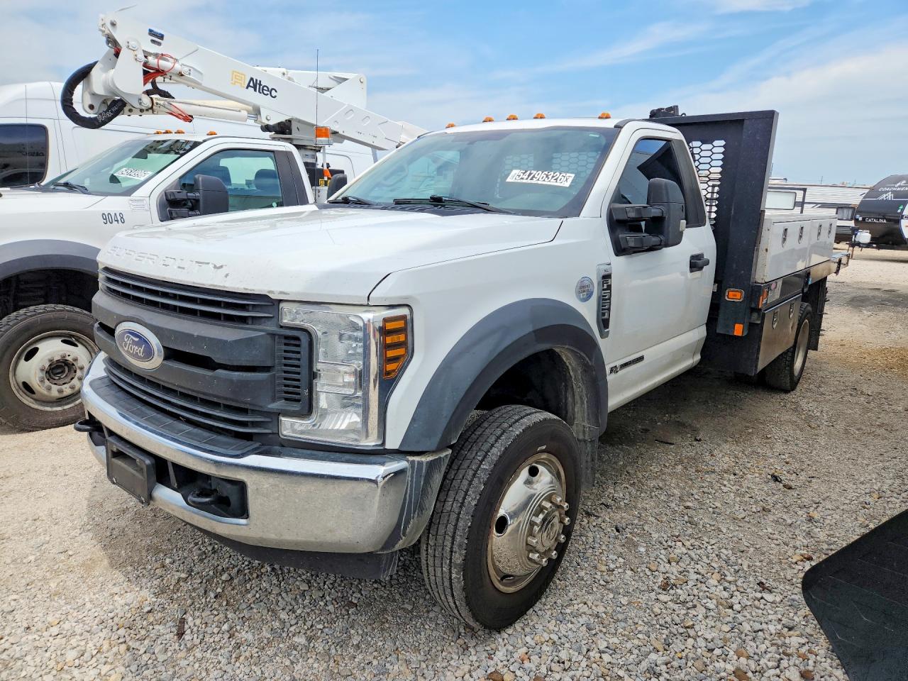 Salvage Ford F-550 Image