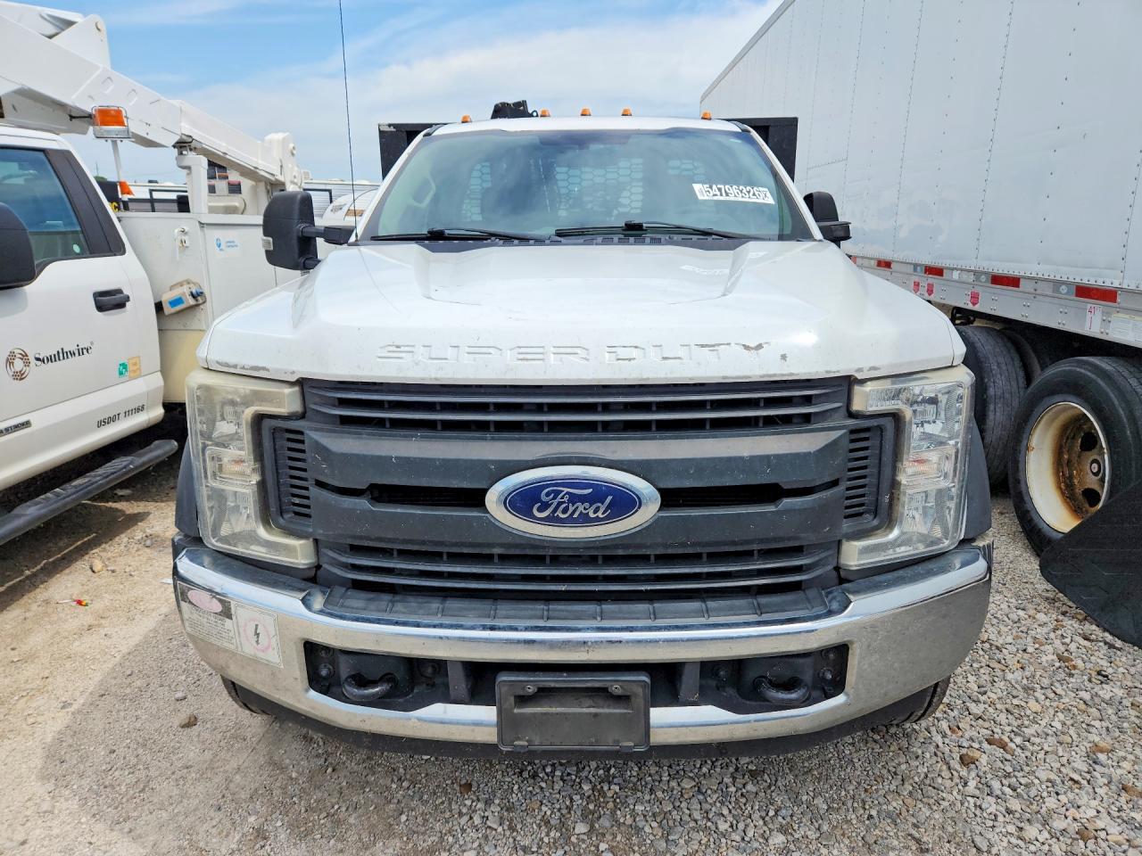 Ford F-550 Super Duty