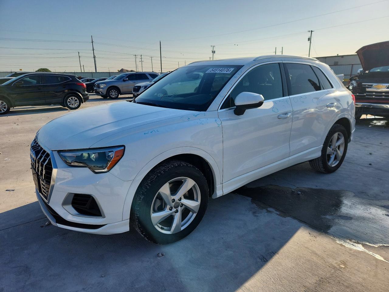 Salvage Audi Q3 Image