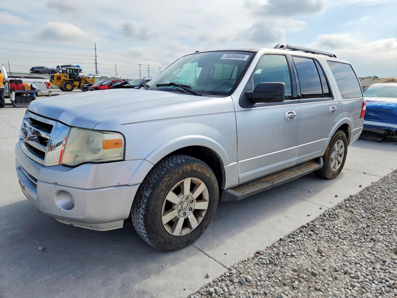 Salvage Ford Expedition Image