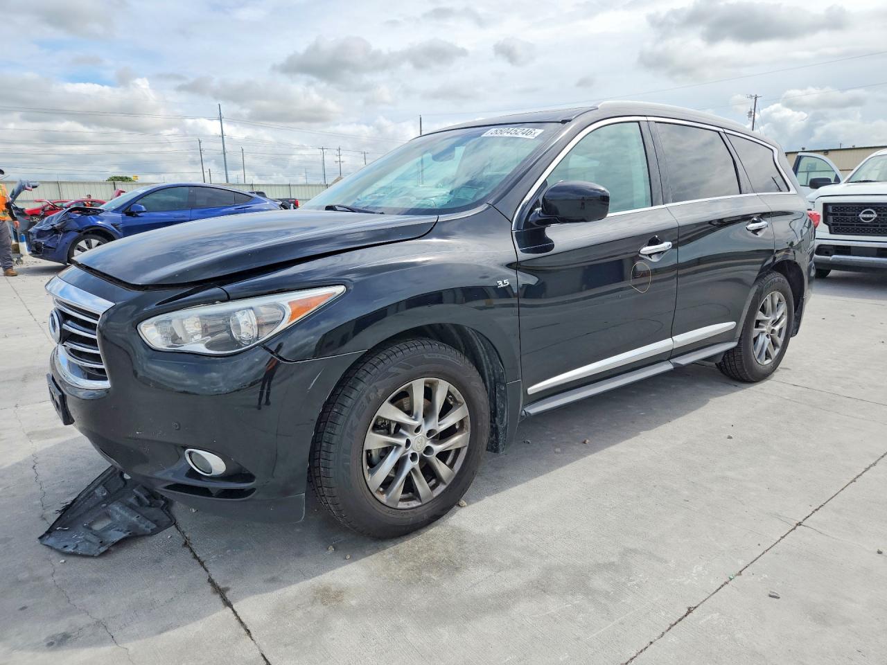 Salvage INFINITI Qx Image