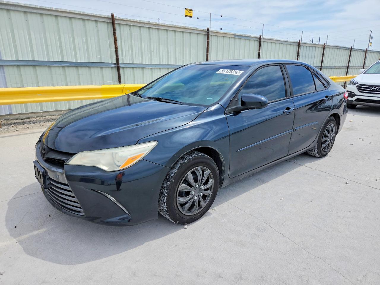 Salvage Toyota Camry Image