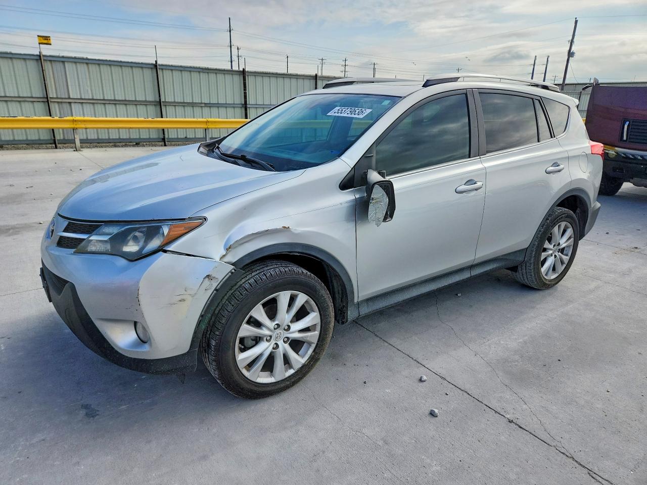 Salvage Toyota RAV4 Image