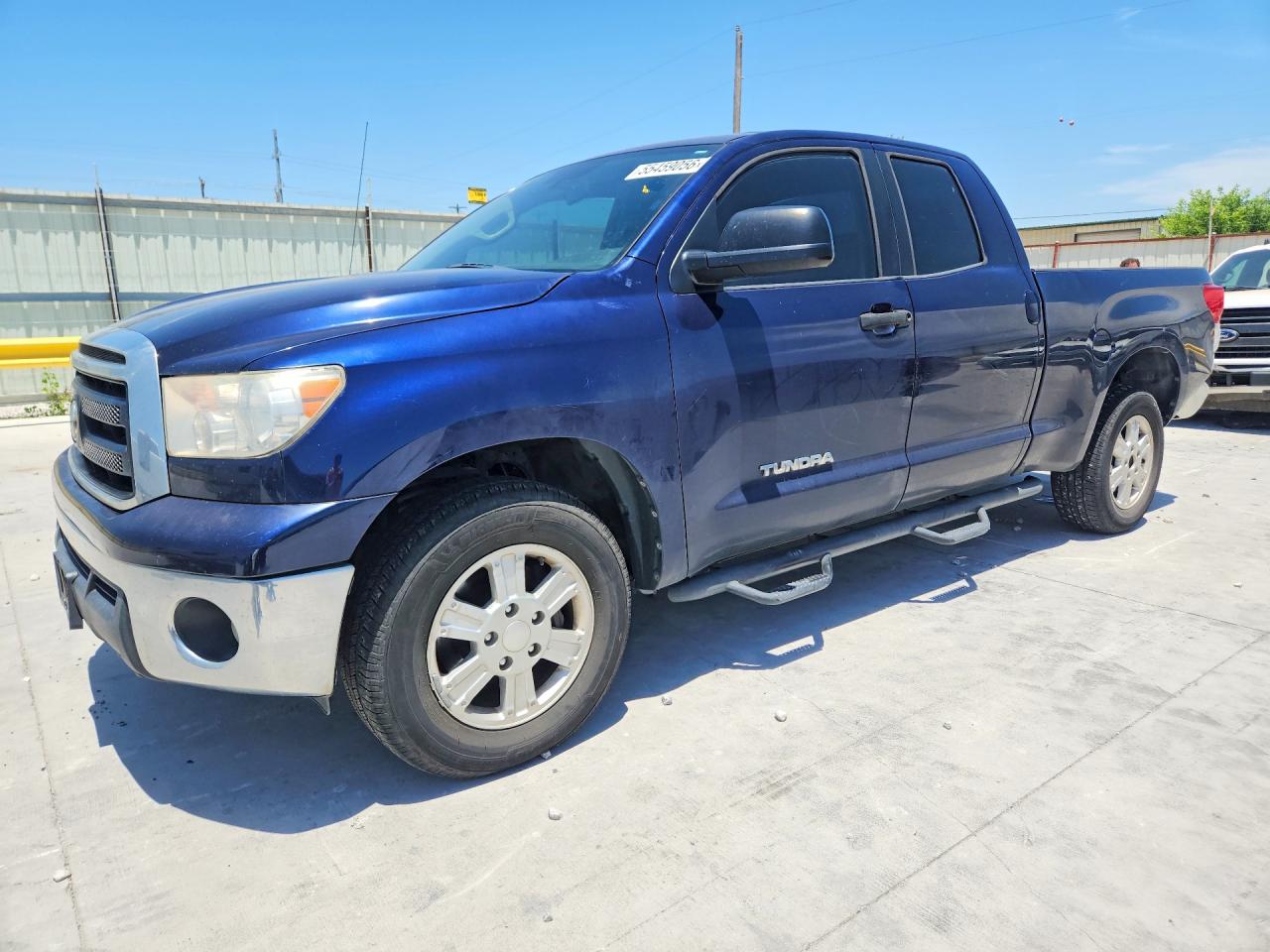 Salvage Toyota Tundra Image