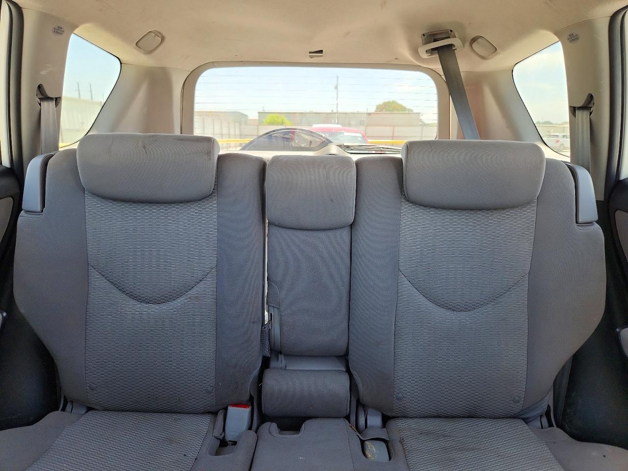 Toyota RAV4 Base
