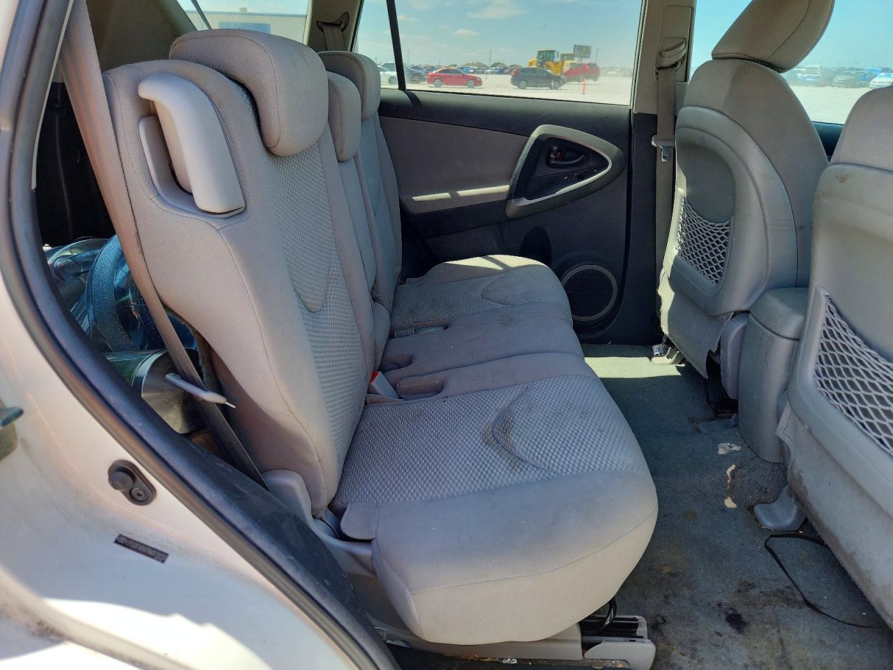 Toyota RAV4 Base