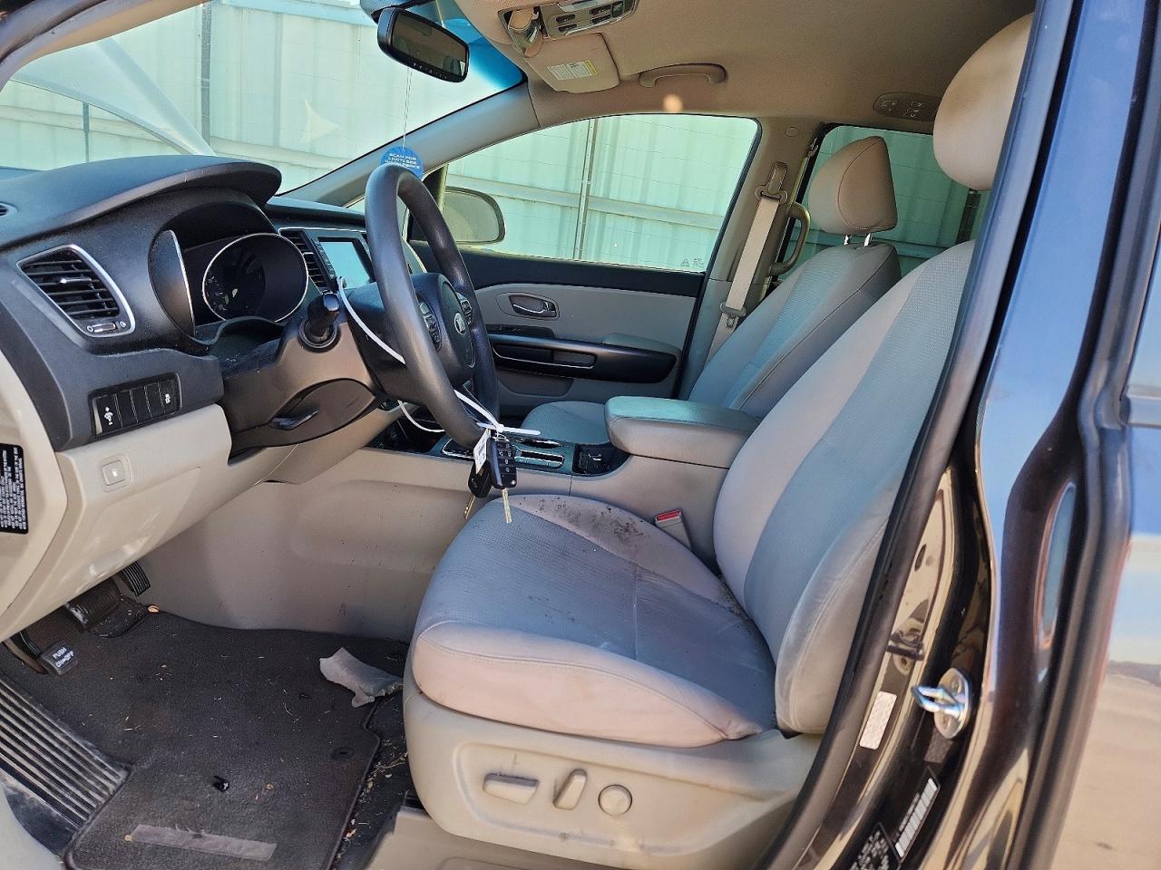 Kia Sedona Lx