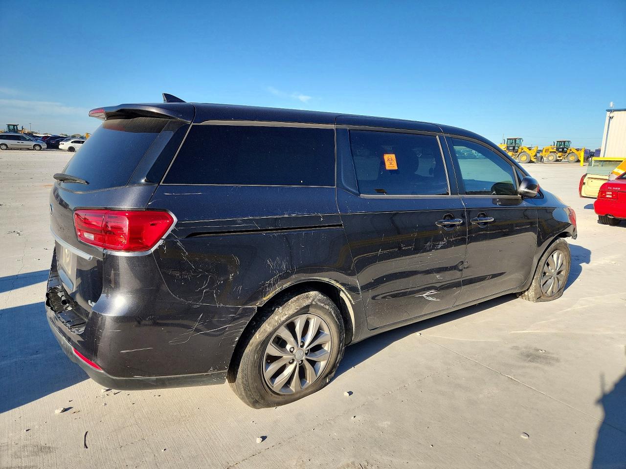 Kia Sedona Lx