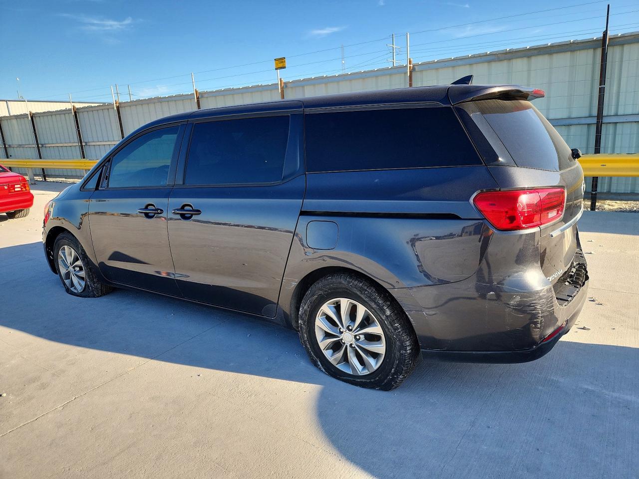 Kia Sedona Lx