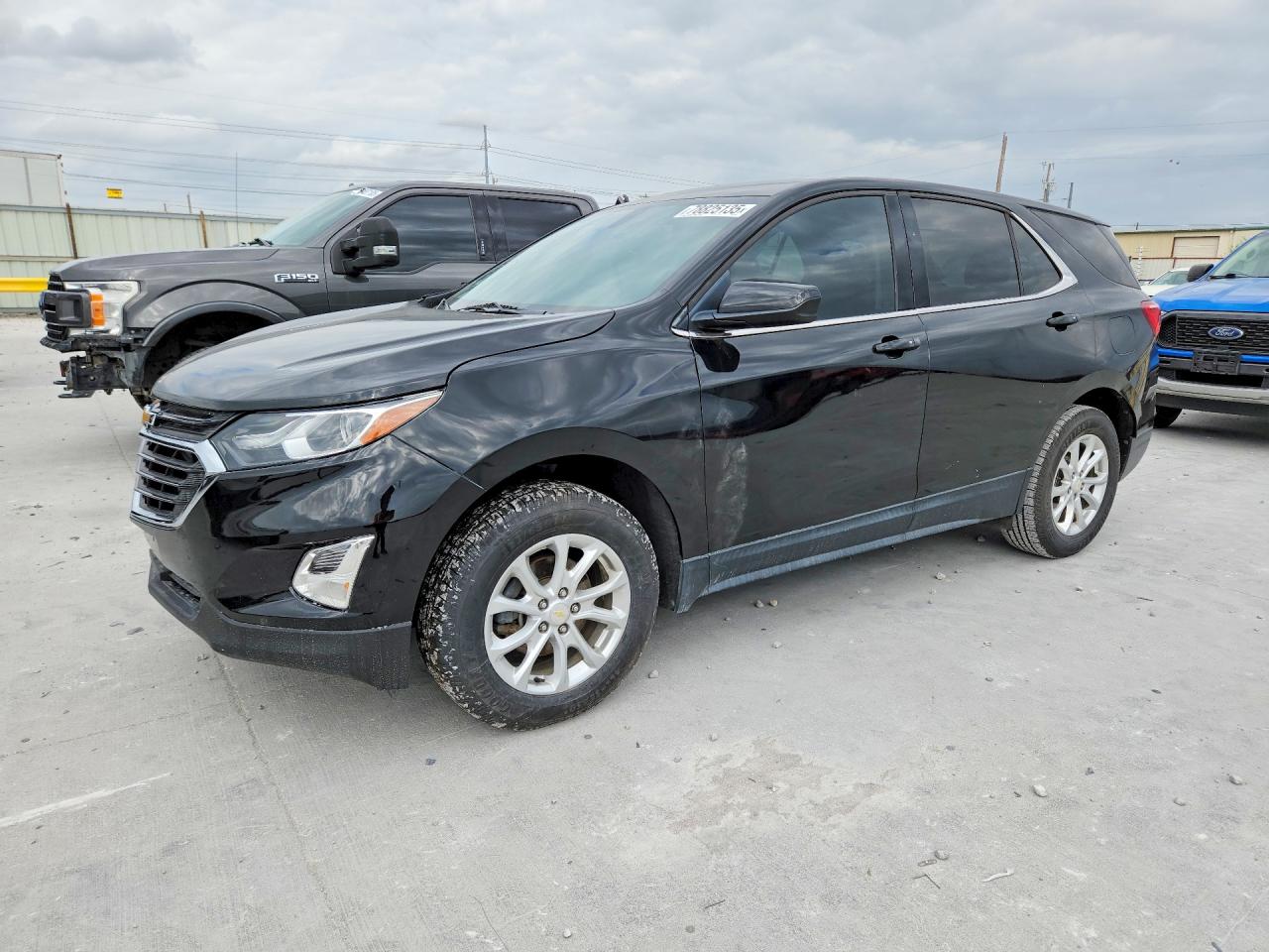 Salvage Chevrolet Equinox Image