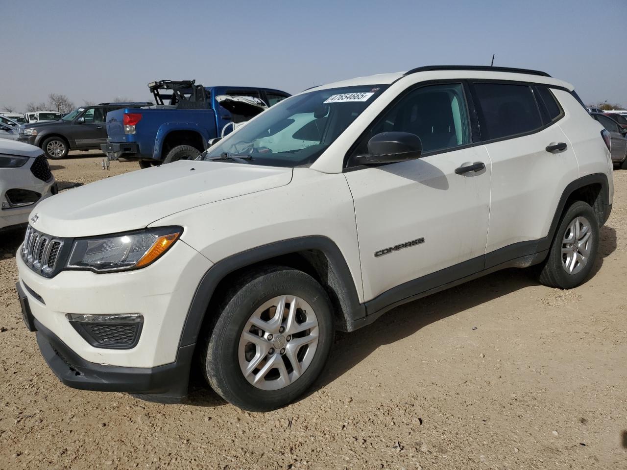 Salvage Jeep Compass Image