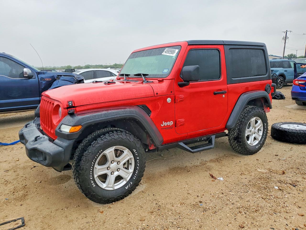 Salvage Jeep Wrangler Image