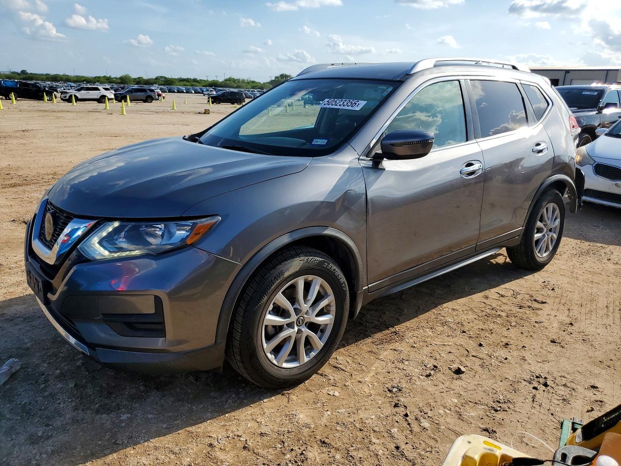 Salvage Nissan Rogue Image