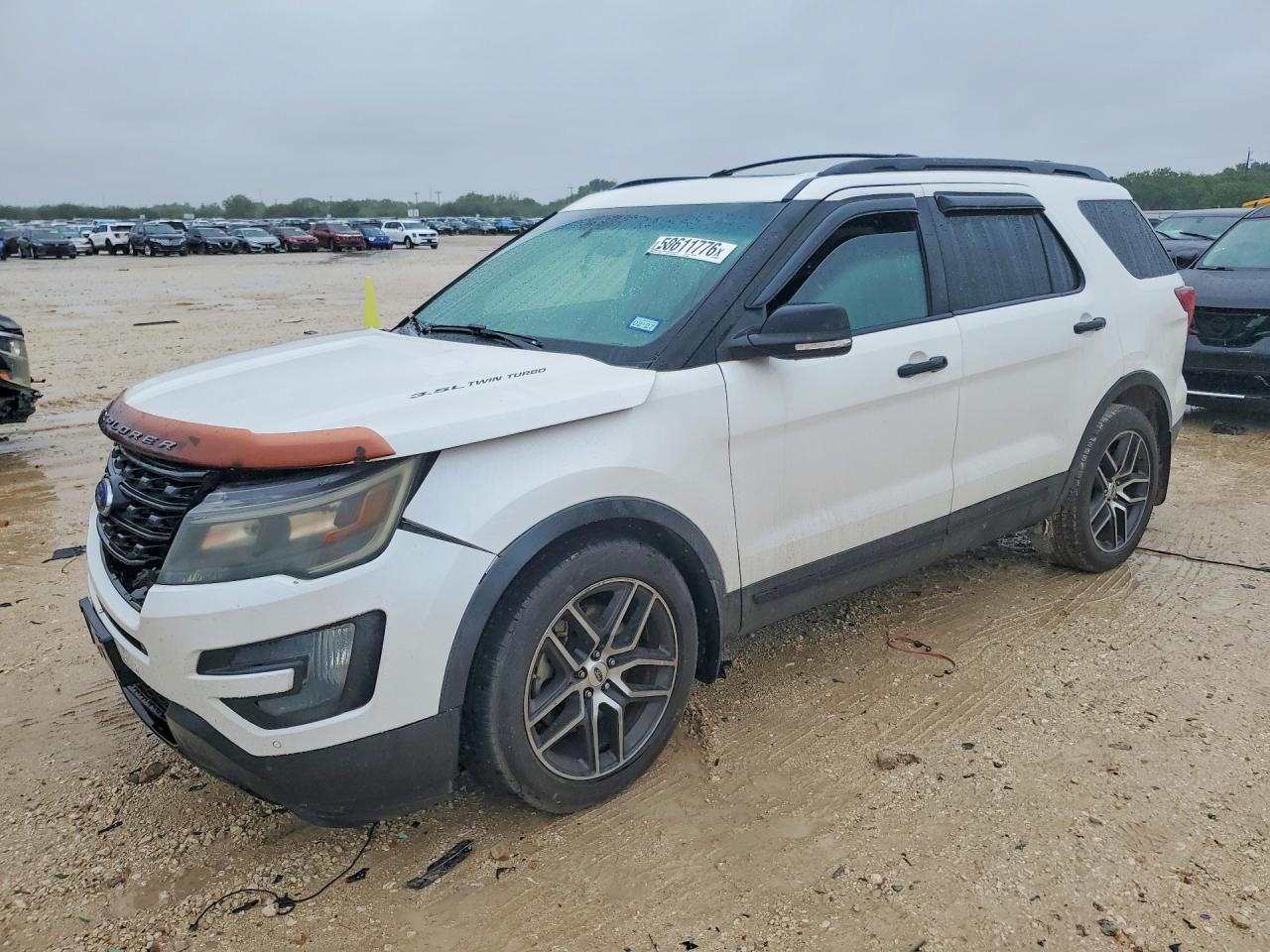 Salvage Ford Explorer Image