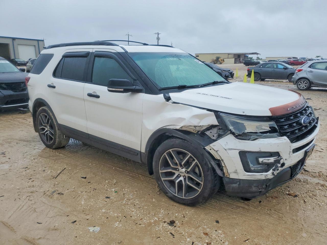 Ford Explorer Sport