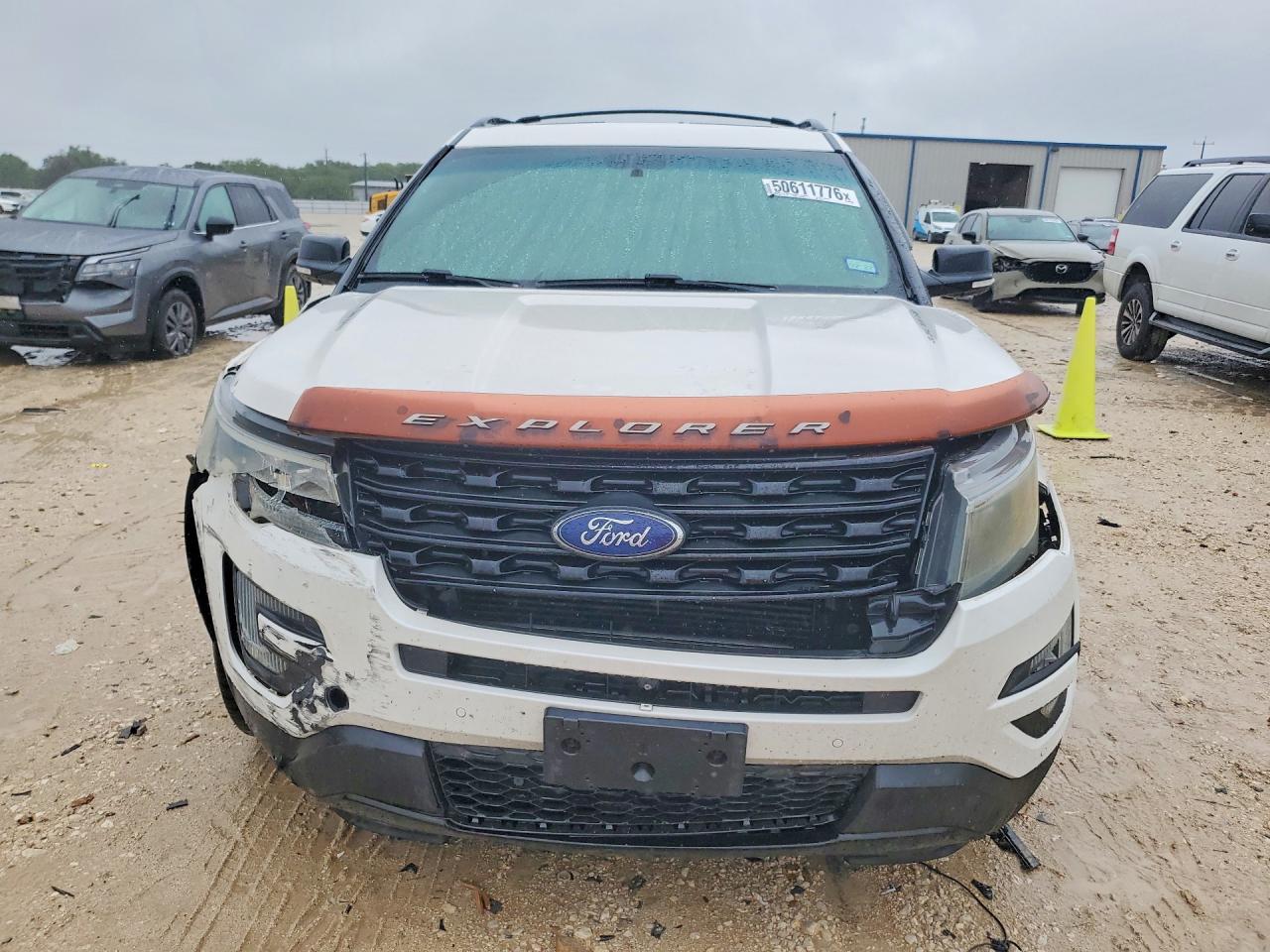 Ford Explorer Sport