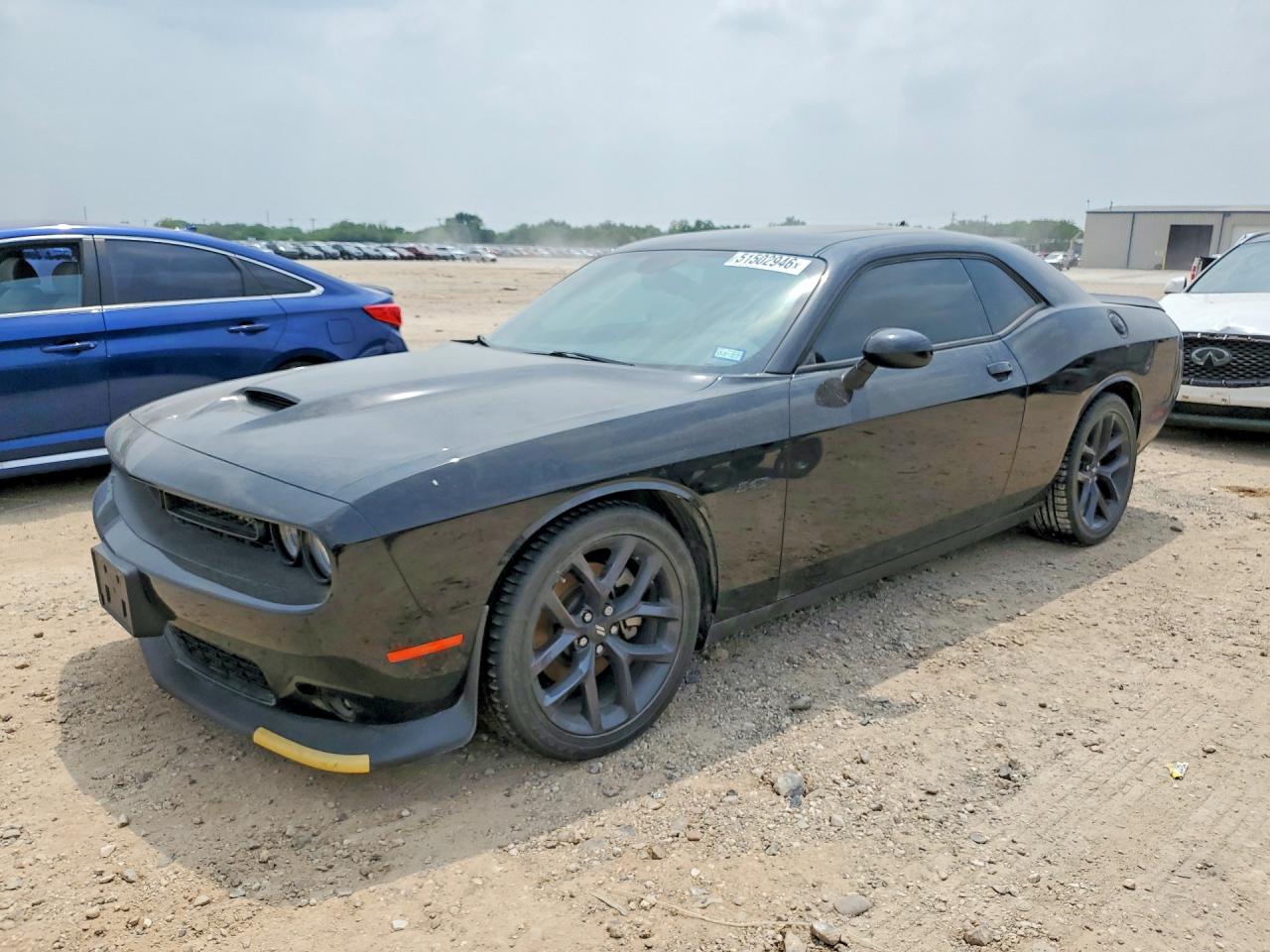 Salvage Dodge Challenger Image