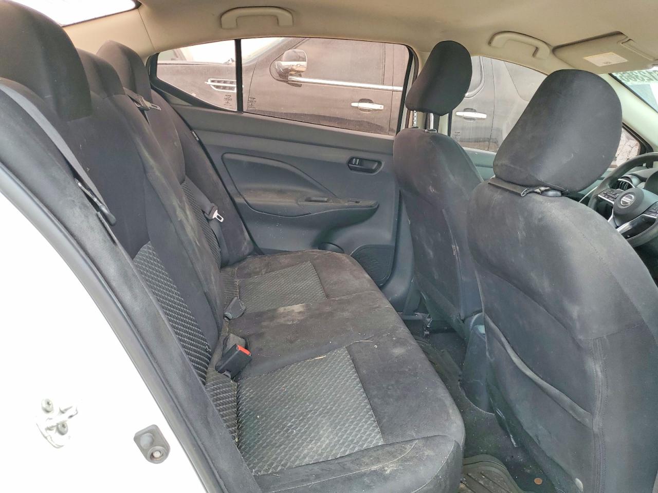 Nissan Versa S
