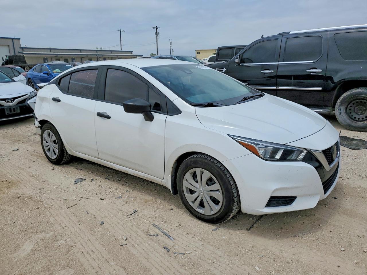 Nissan Versa S