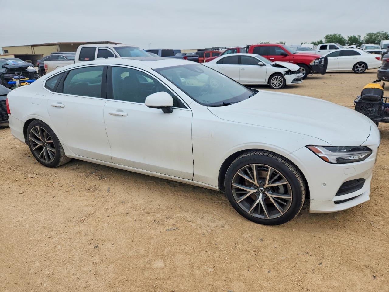 Volvo S90 T5 Momentum