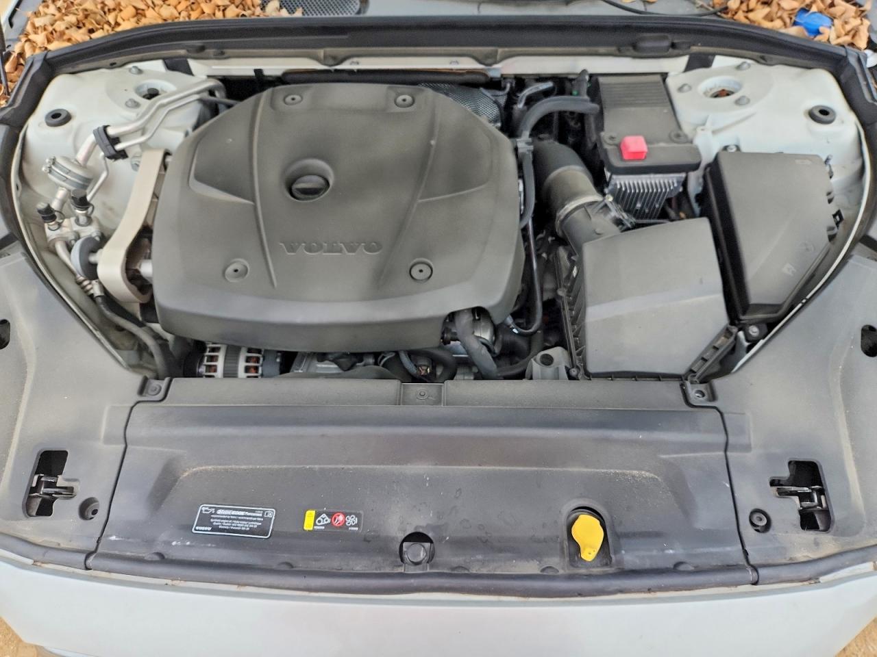 Volvo S90 T5 Momentum