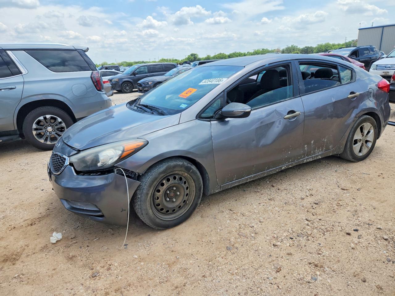 Salvage Kia Forte Image