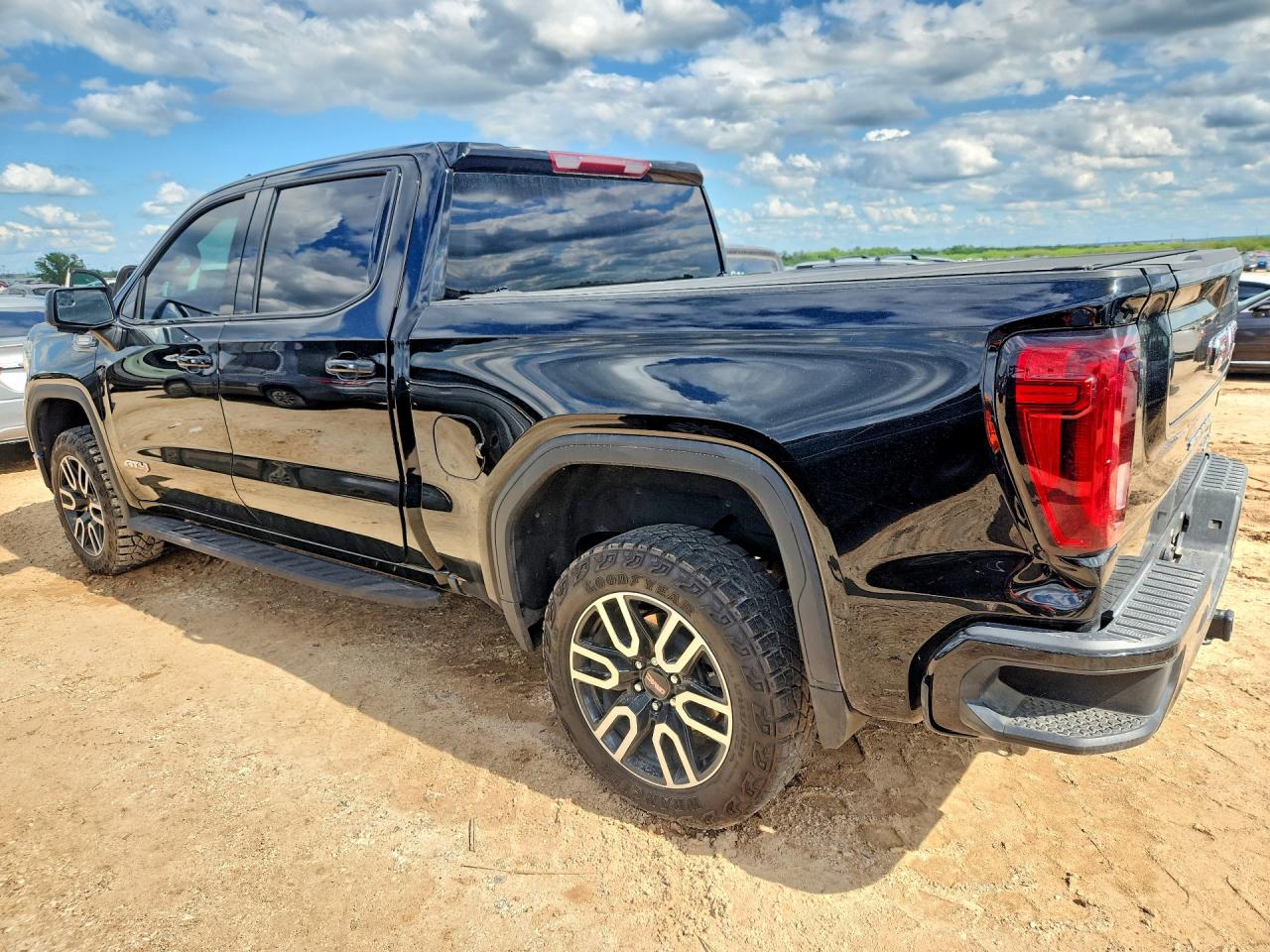 GMC Sierra At4