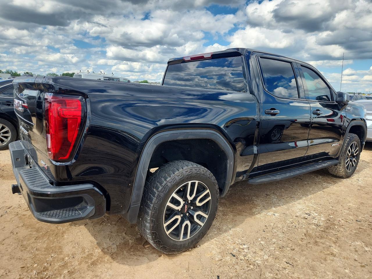GMC Sierra At4
