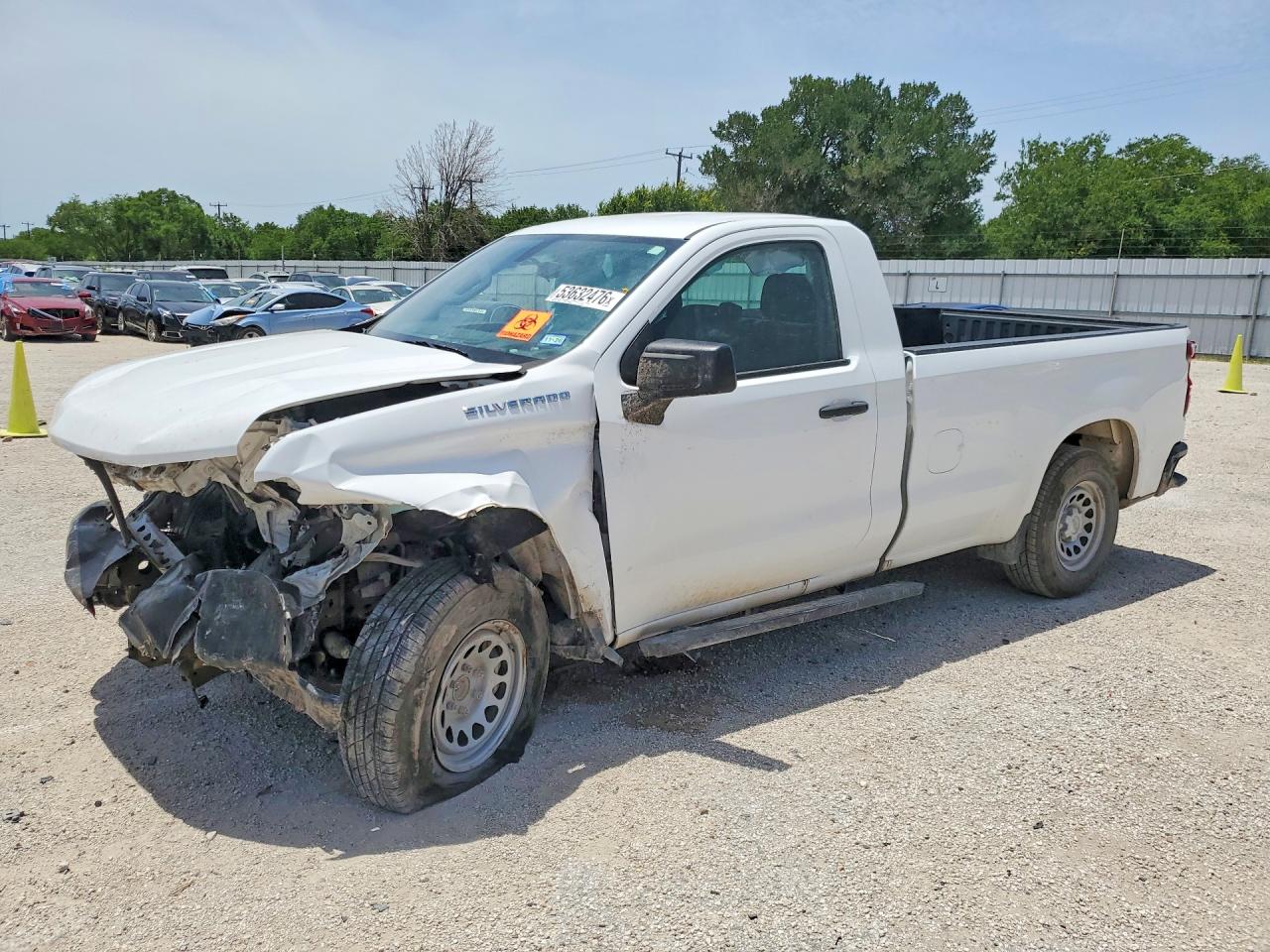 Salvage Chevrolet Silverado Image