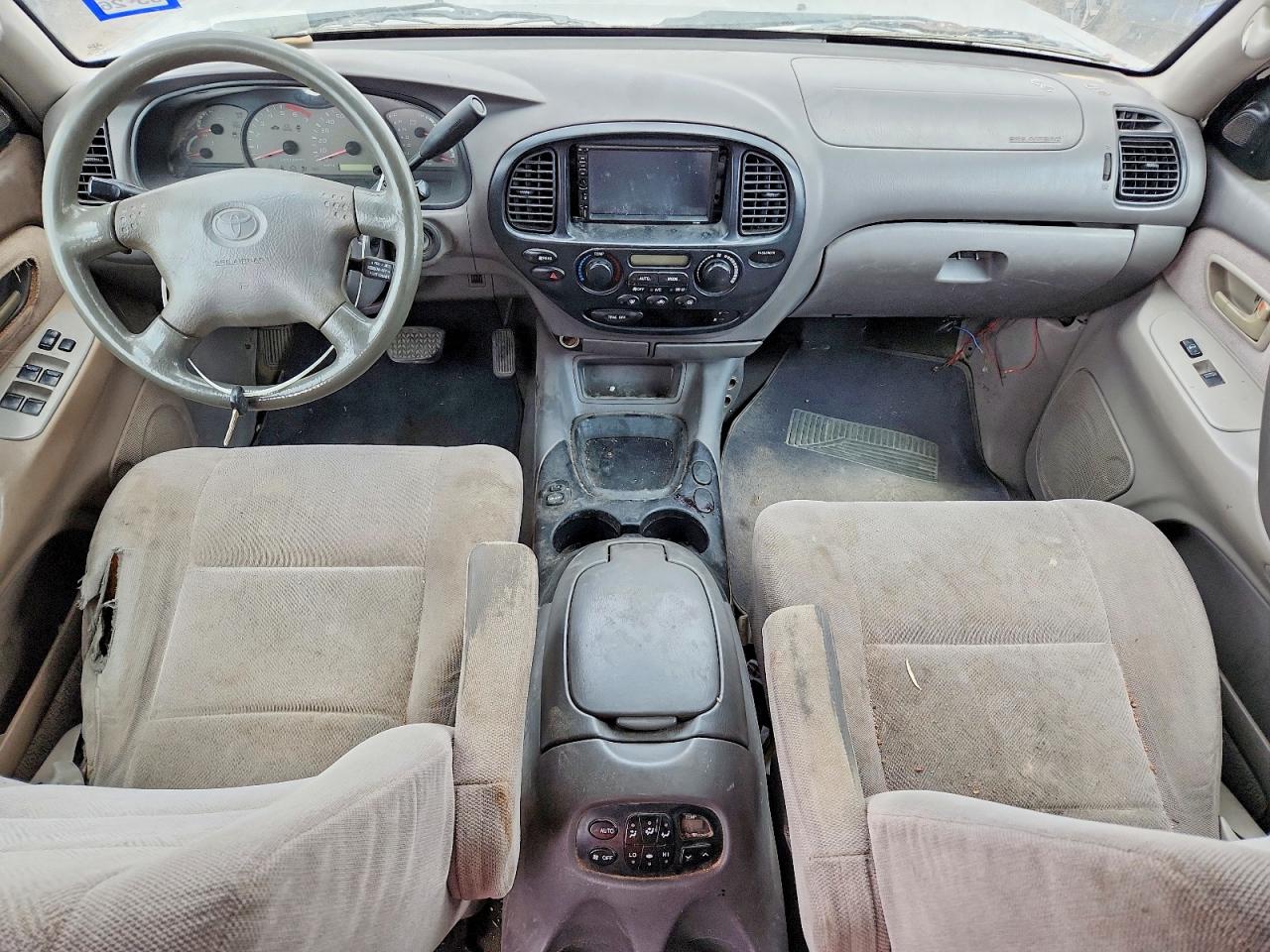 Toyota Sequoia Sr5