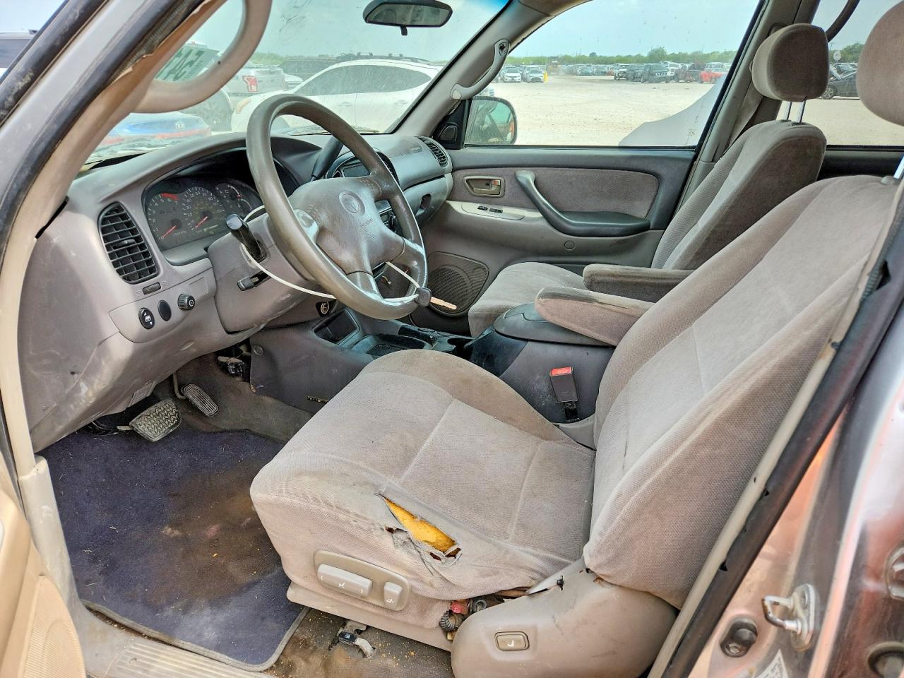 Toyota Sequoia Sr5