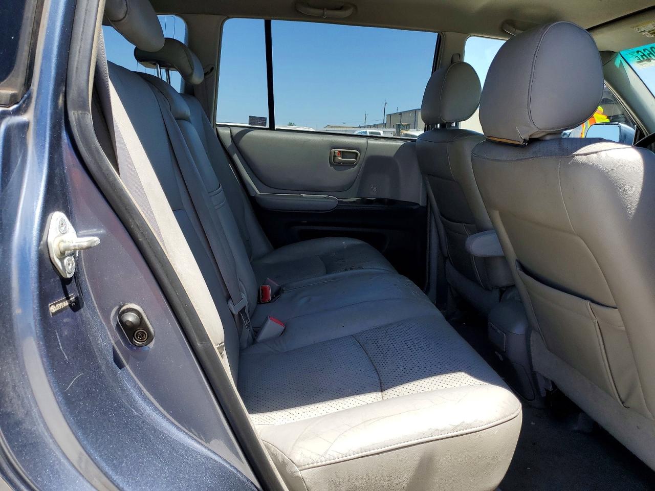 Toyota Highlander Base