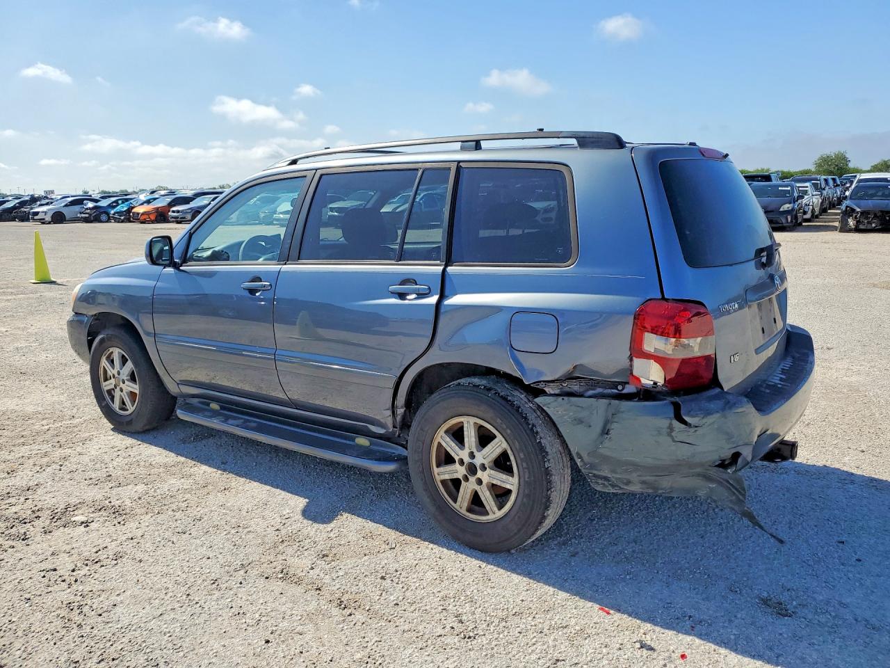 Toyota Highlander Base