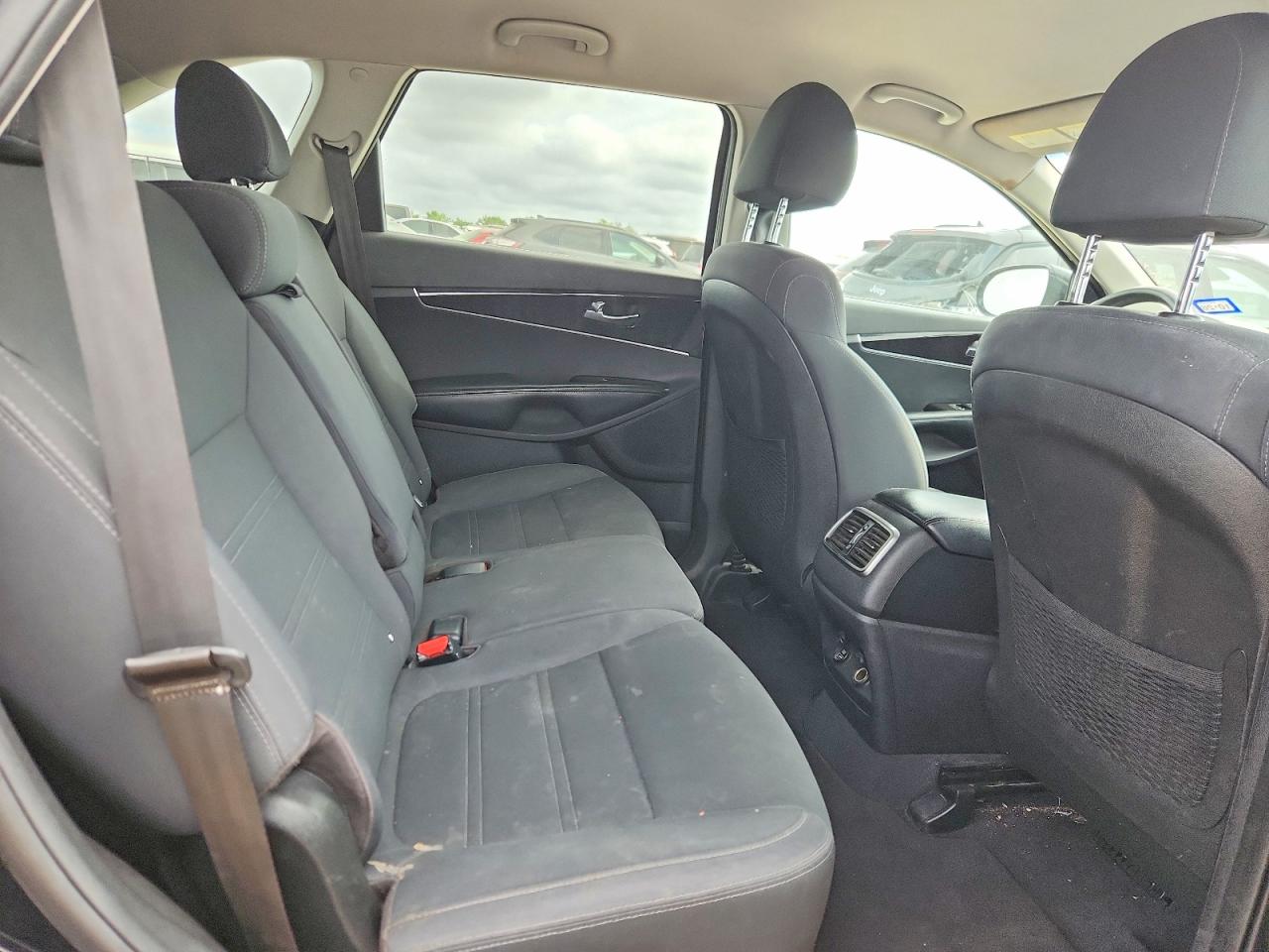 Kia Sorento Lx