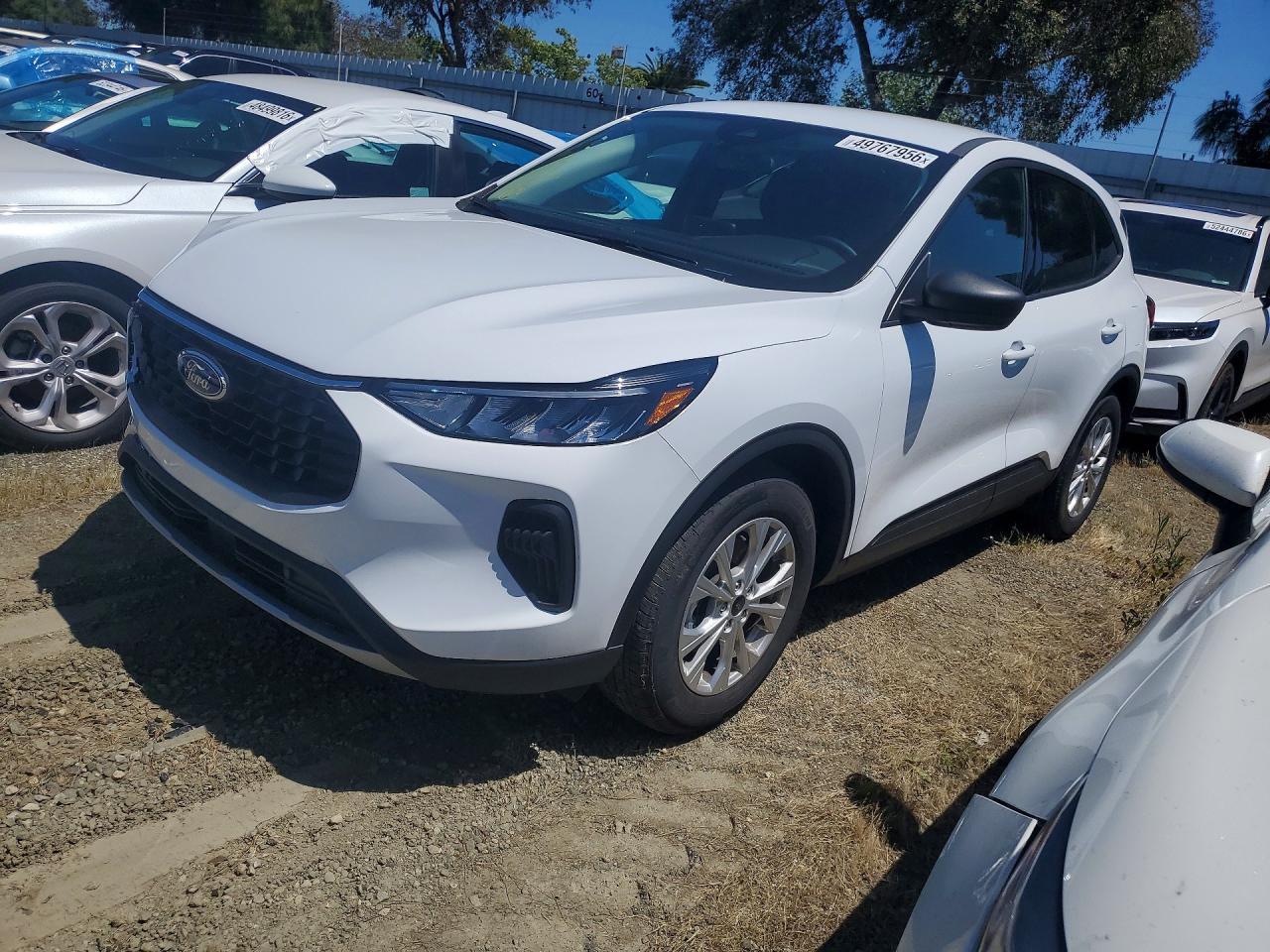 Salvage Ford Escape Image
