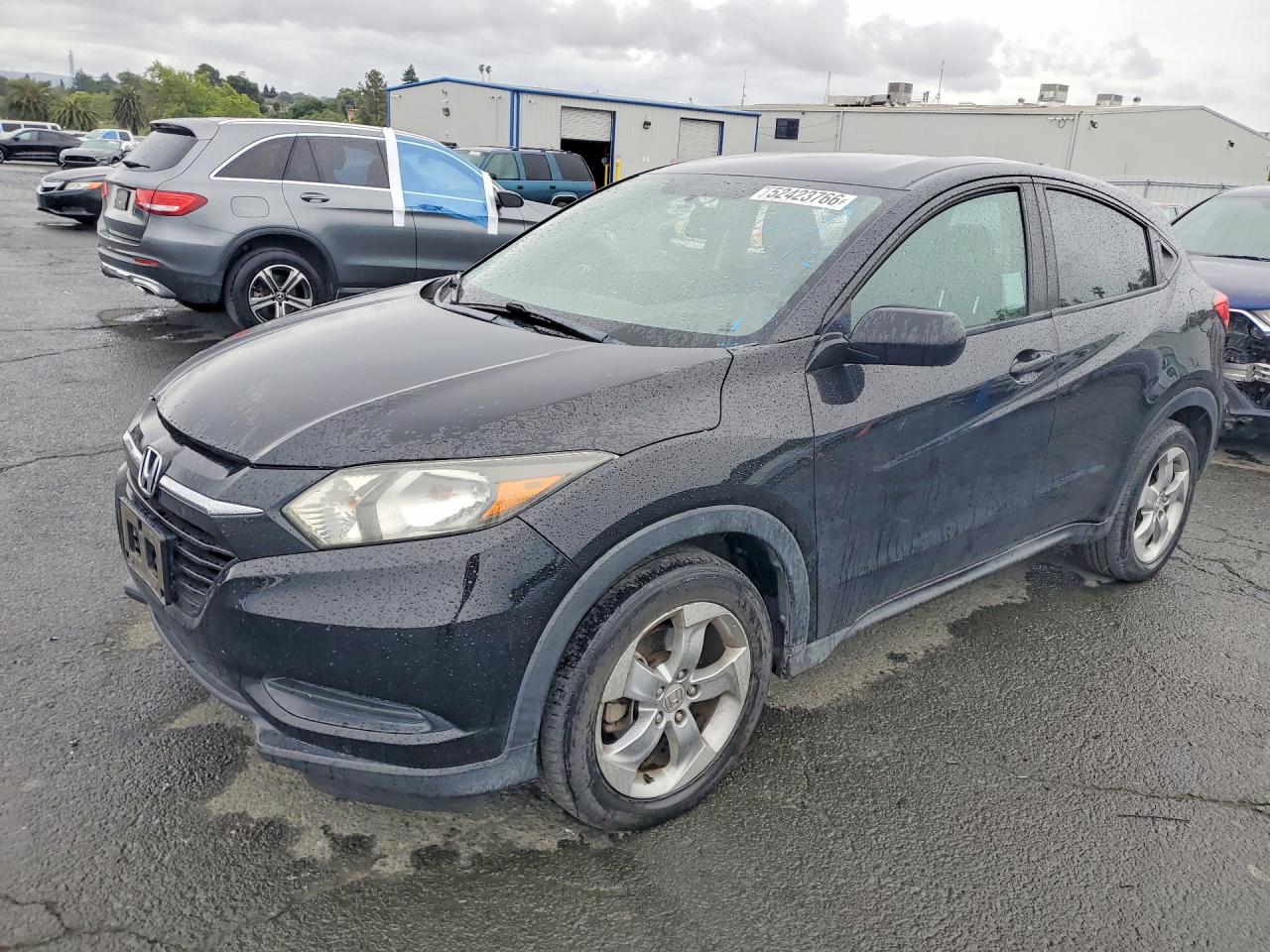 Salvage Honda HR-V Image