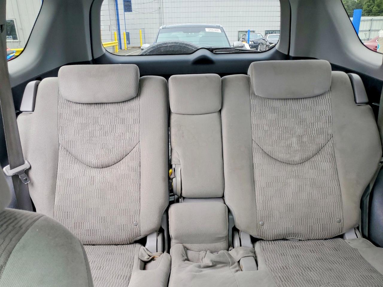Toyota RAV4 Base