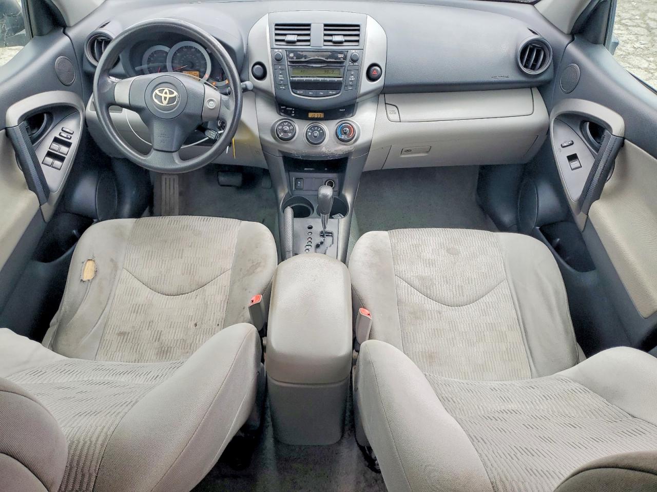 Toyota RAV4 Base
