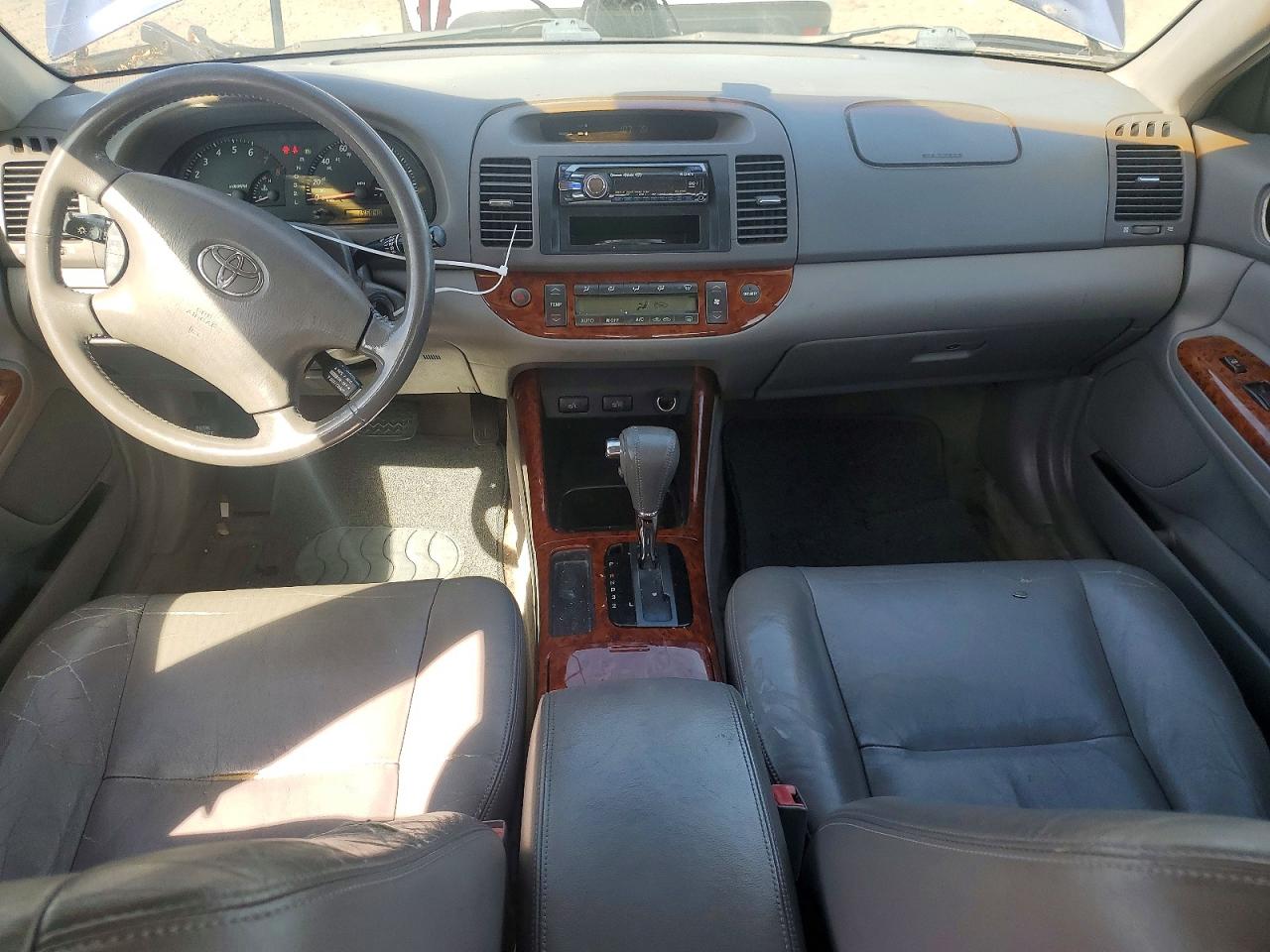 Toyota Camry Xle V6
