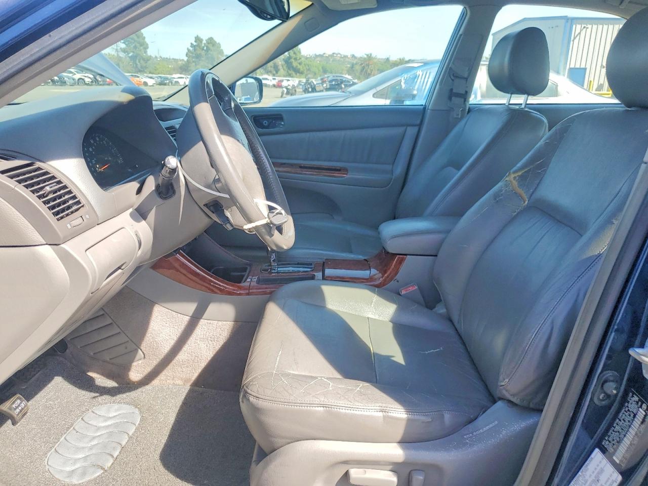 Toyota Camry Xle V6