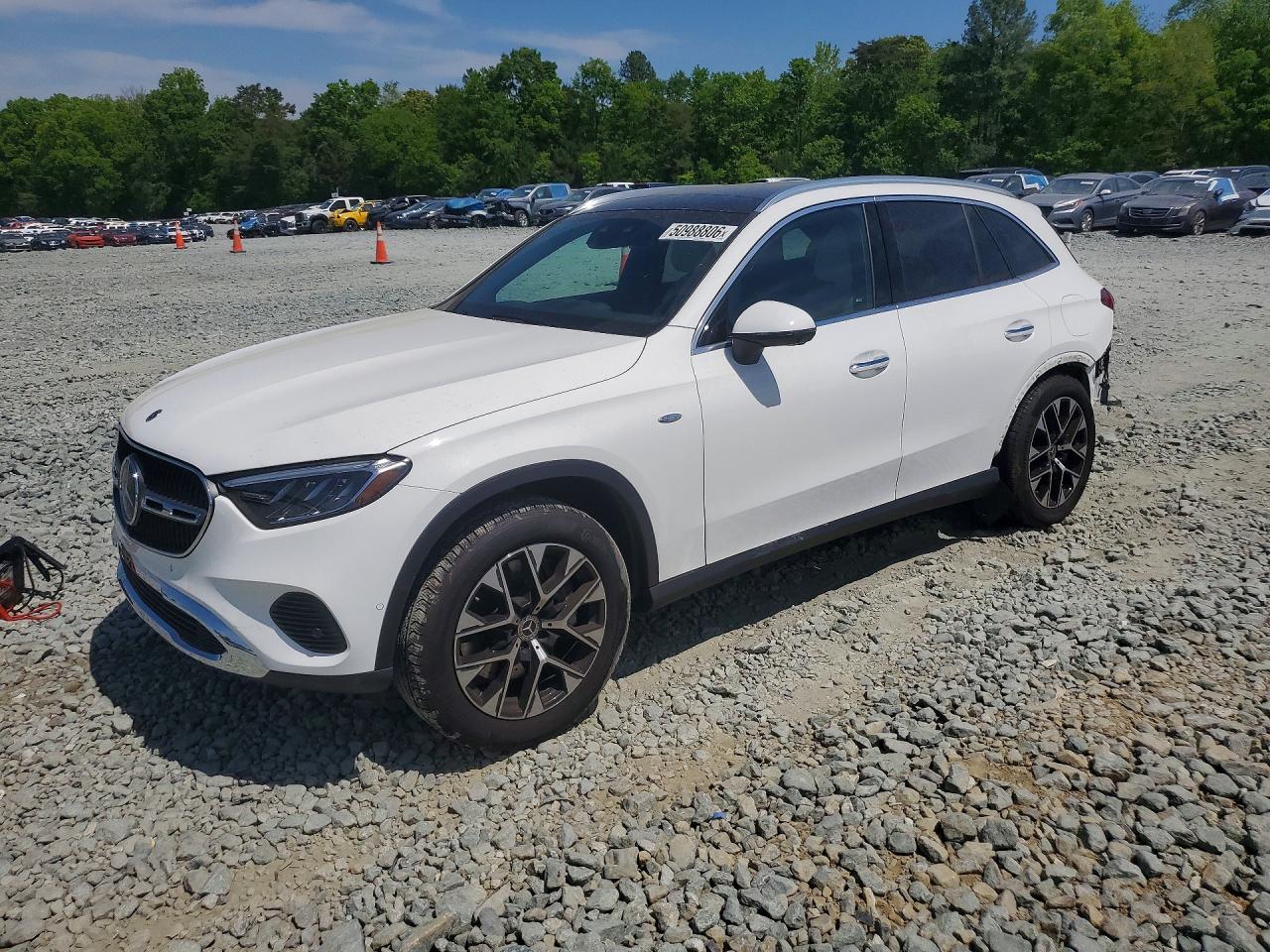 Salvage Mercedes-Benz GLC Image