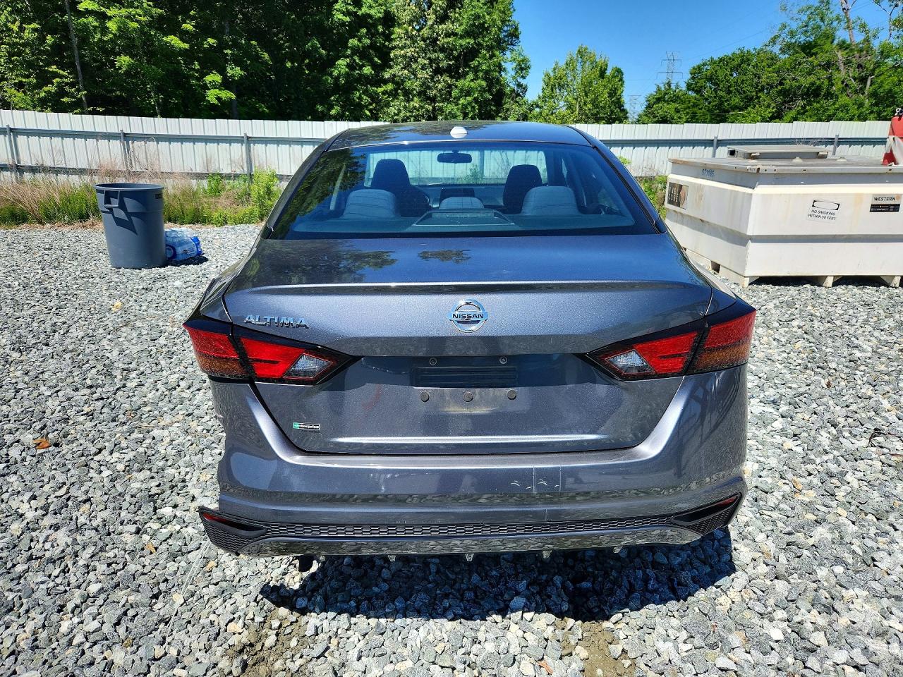 Nissan Altima S