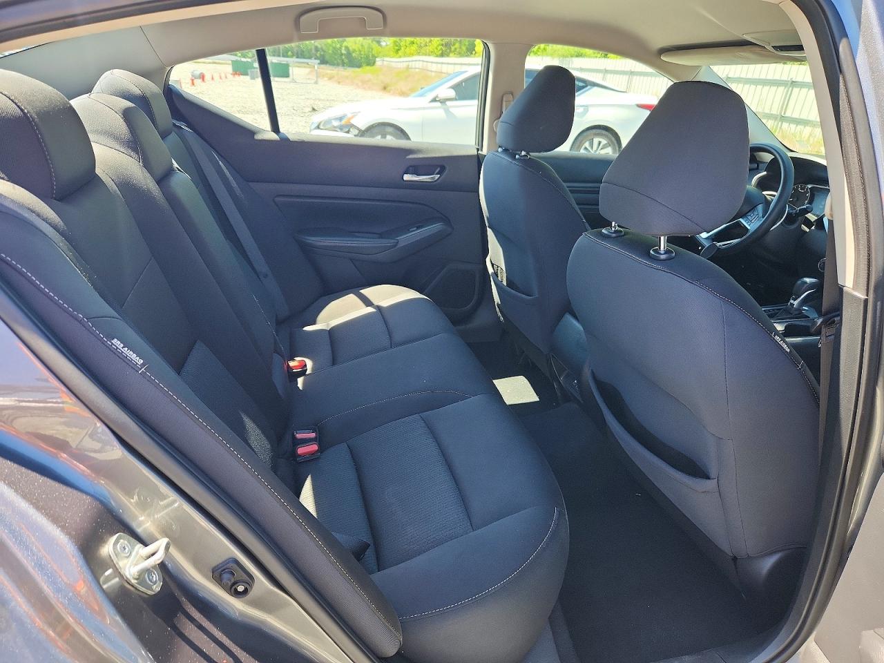 Nissan Altima S
