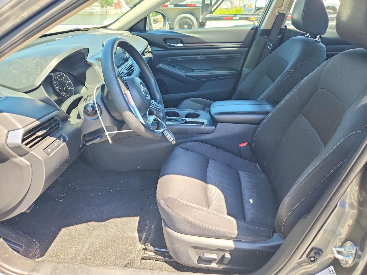 Nissan Altima S