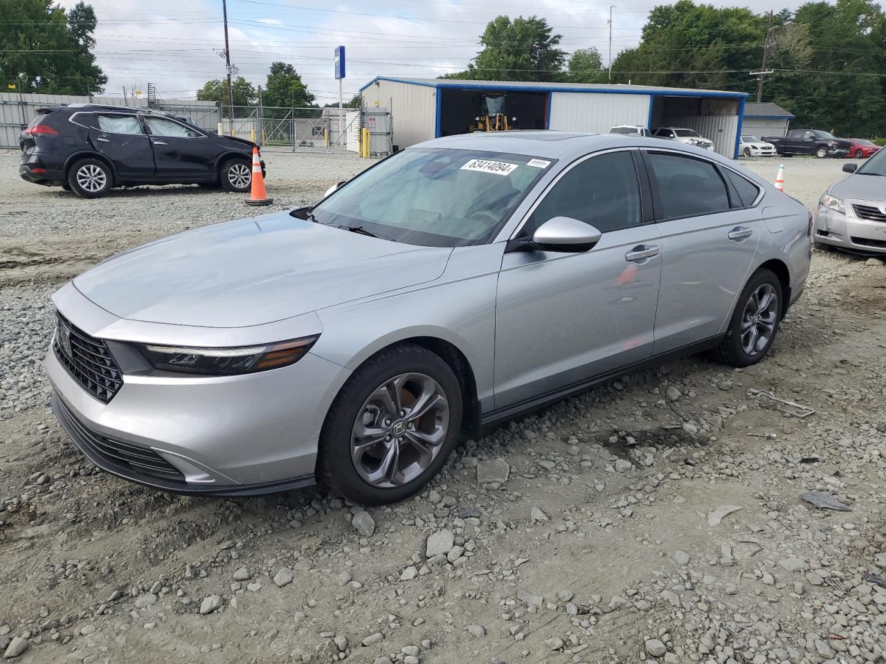 Salvage Honda Accord Image