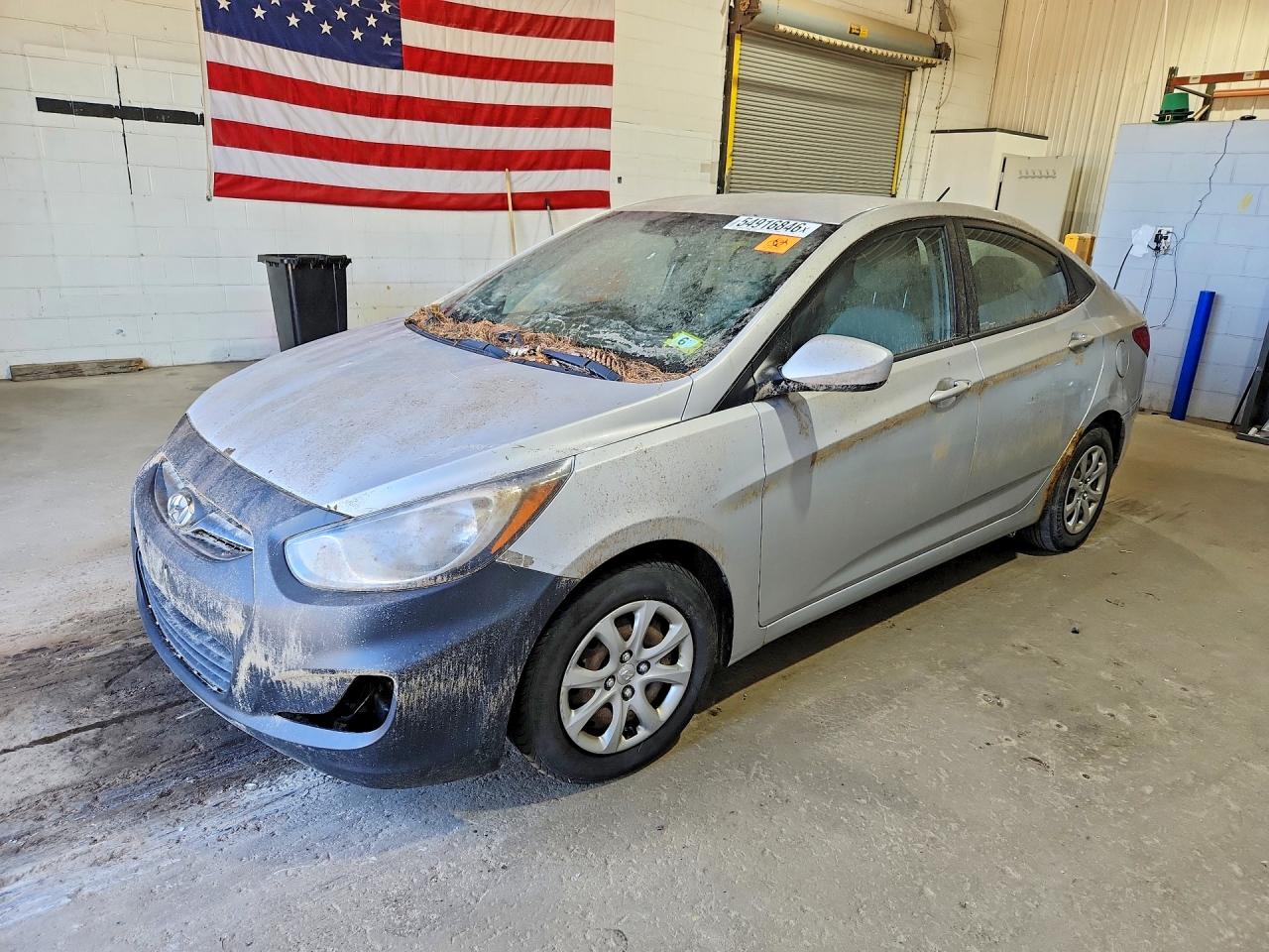 Salvage Hyundai ACCENT Image