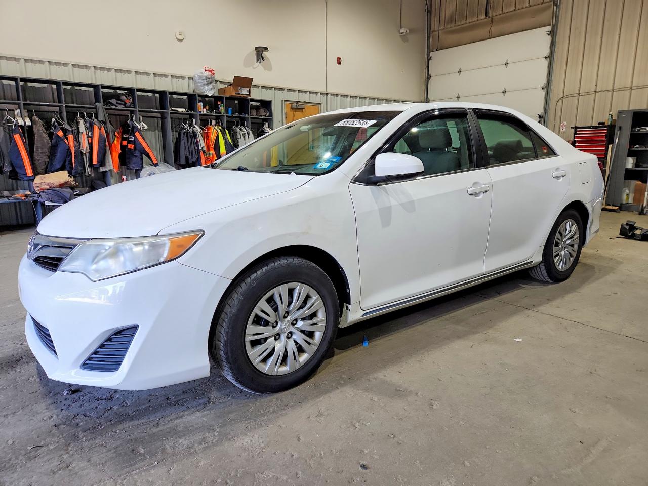 Salvage Toyota Camry Image