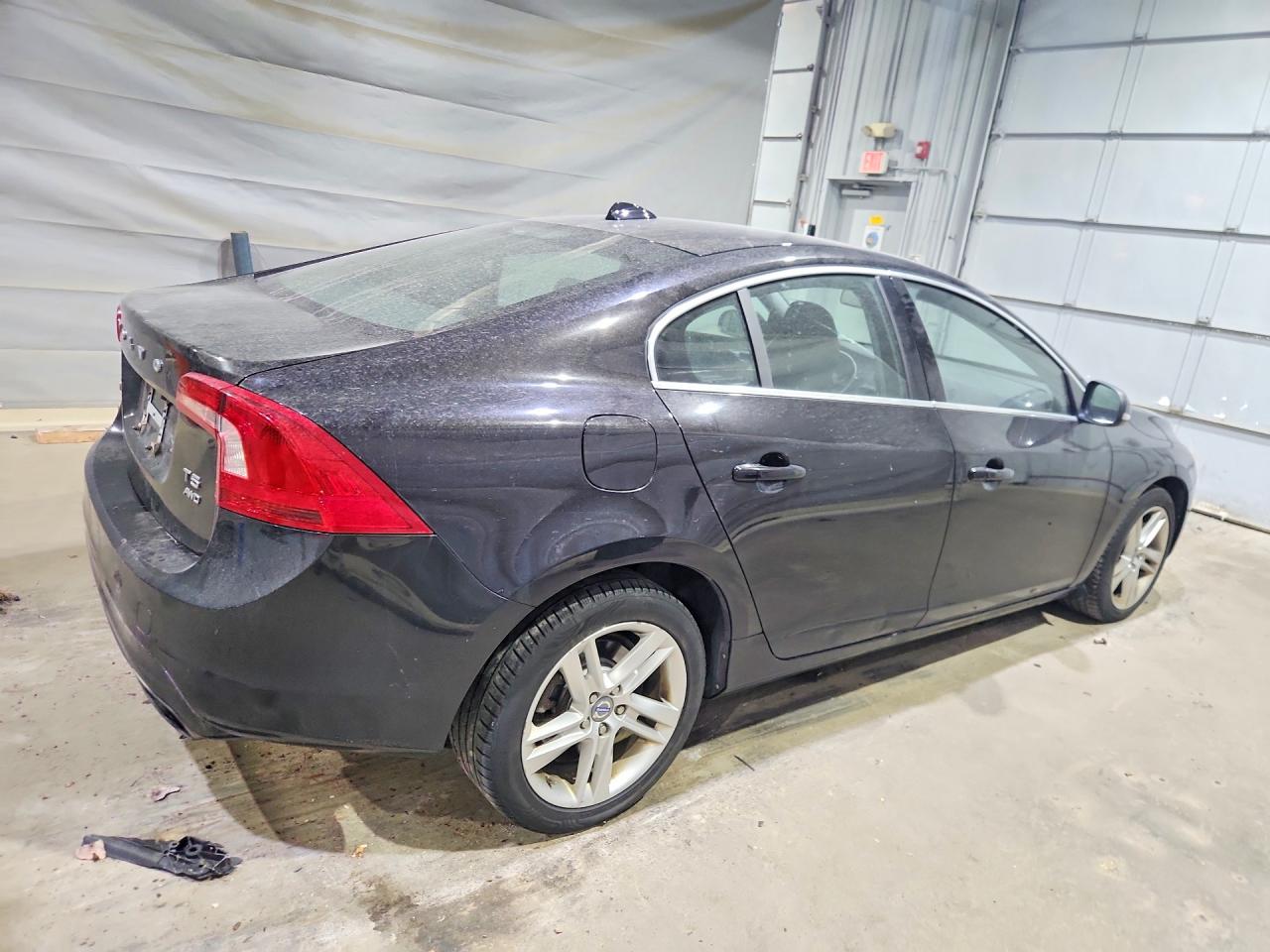 Volvo S60 T5