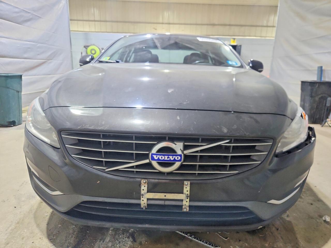 Volvo S60 T5