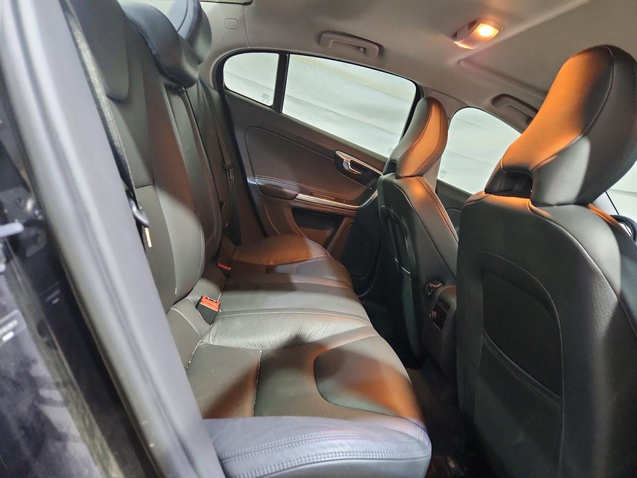Volvo S60 T5